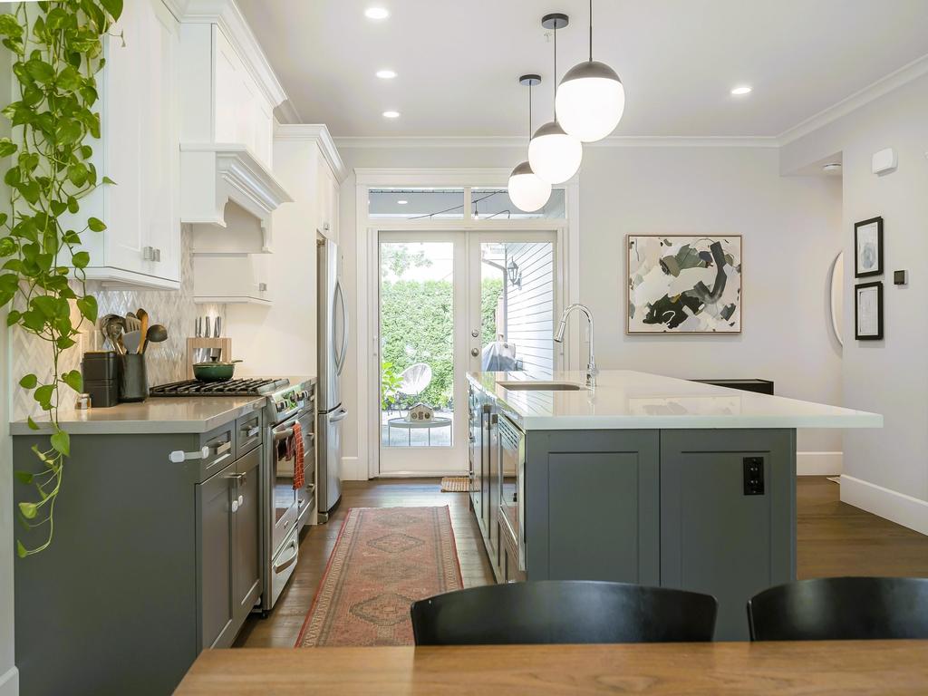 Listing Image for R3077055