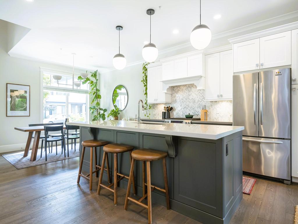 Listing Image for R3077055