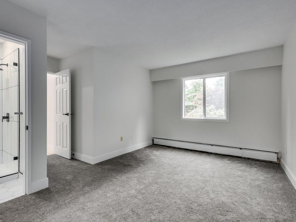 Listing Image for R3077058