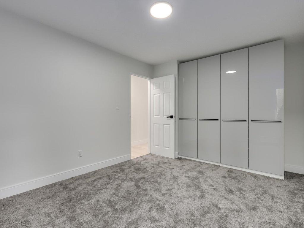 Listing Image for R3077058