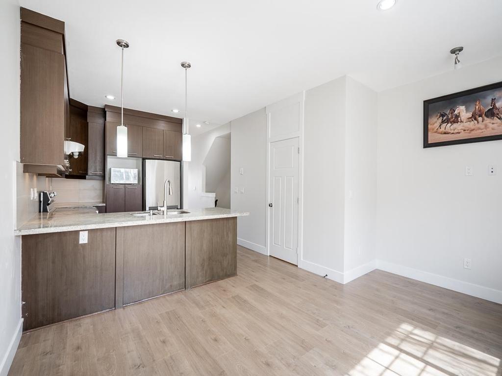 Listing Image for R3077067