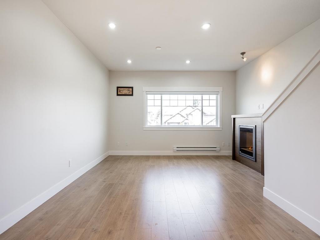 Listing Image for R3077067