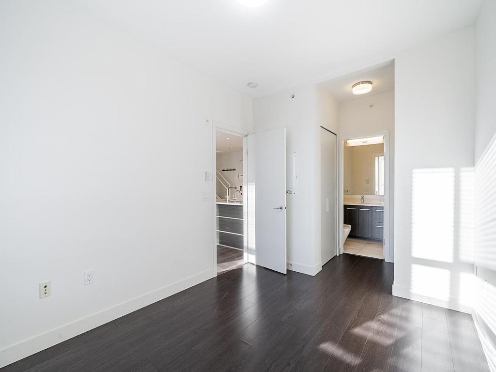 Listing Image for R3077076