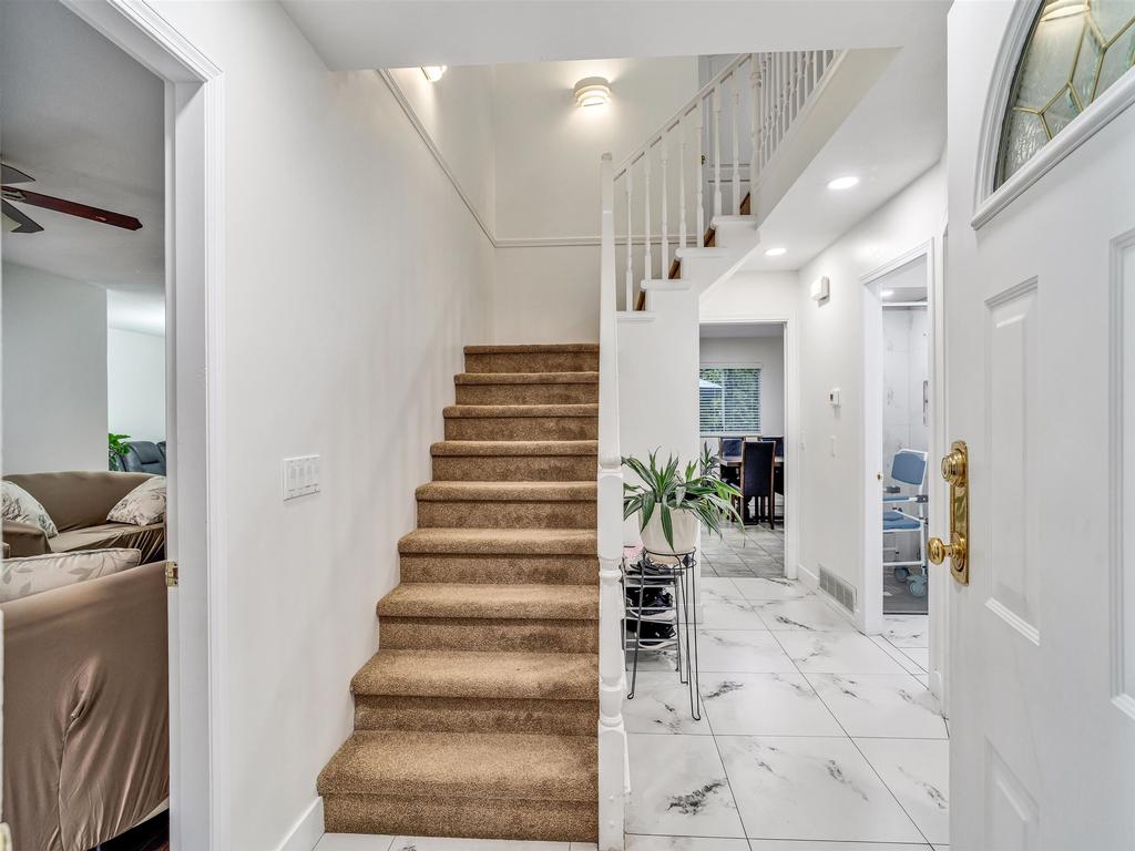 Listing Image for R3077082