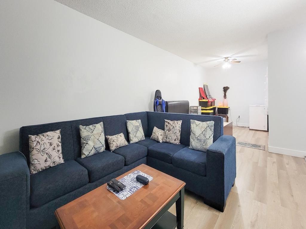 Listing Image for R3077197