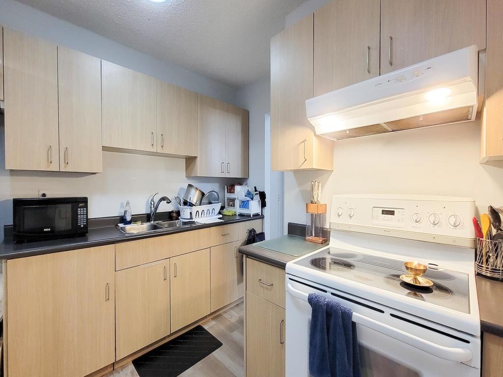 Listing Image for R3077197