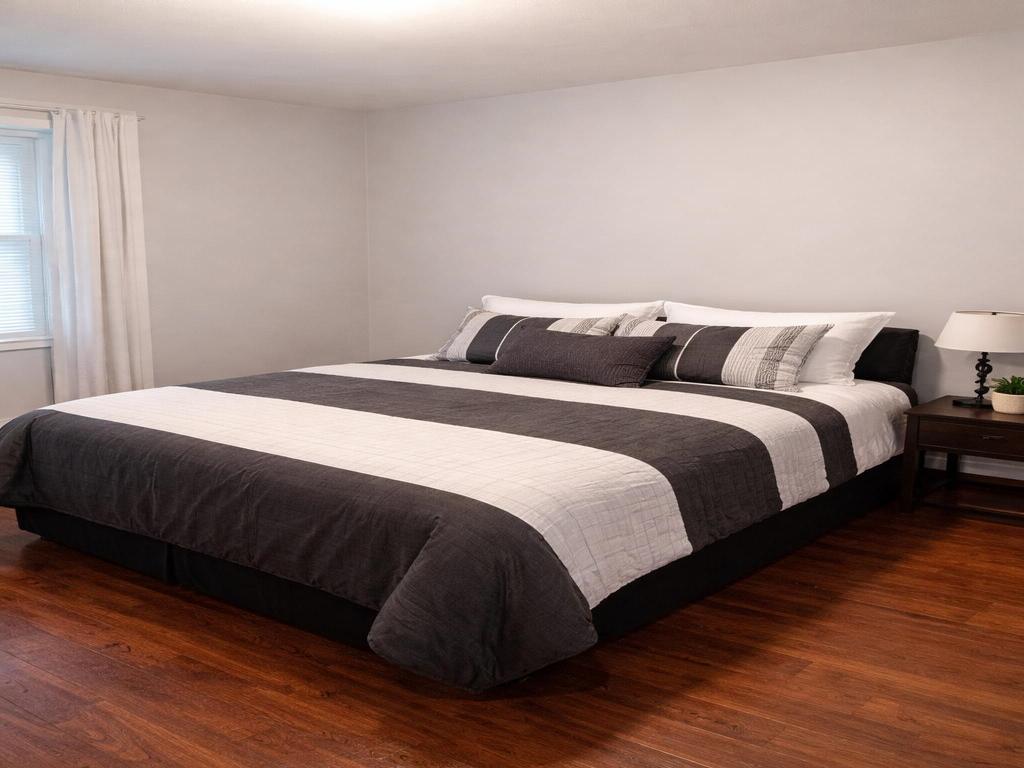 Listing Image for R3077296