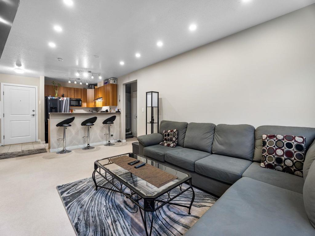 Listing Image for R3077316