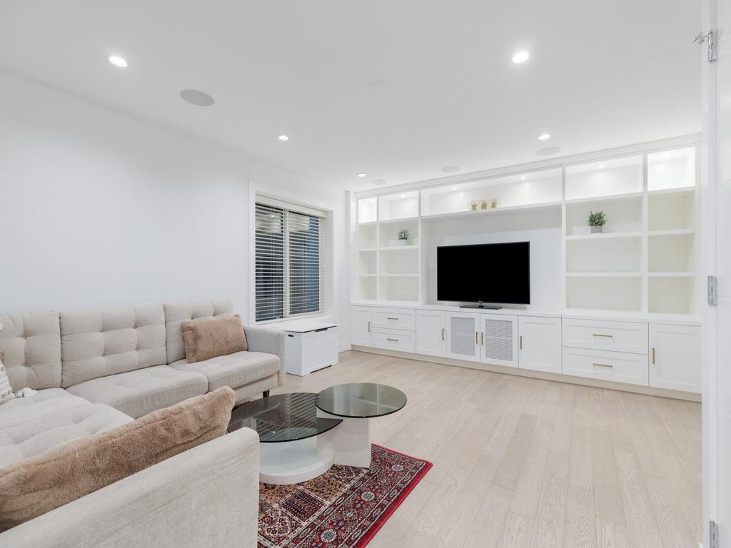 Listing Image for R3077347