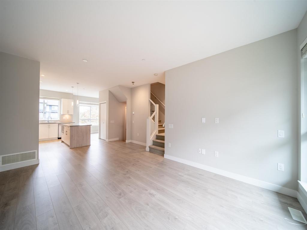 Listing Image for R3077365