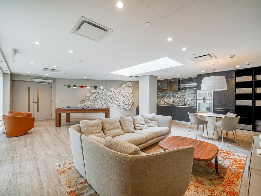 Listing Image for R3077368