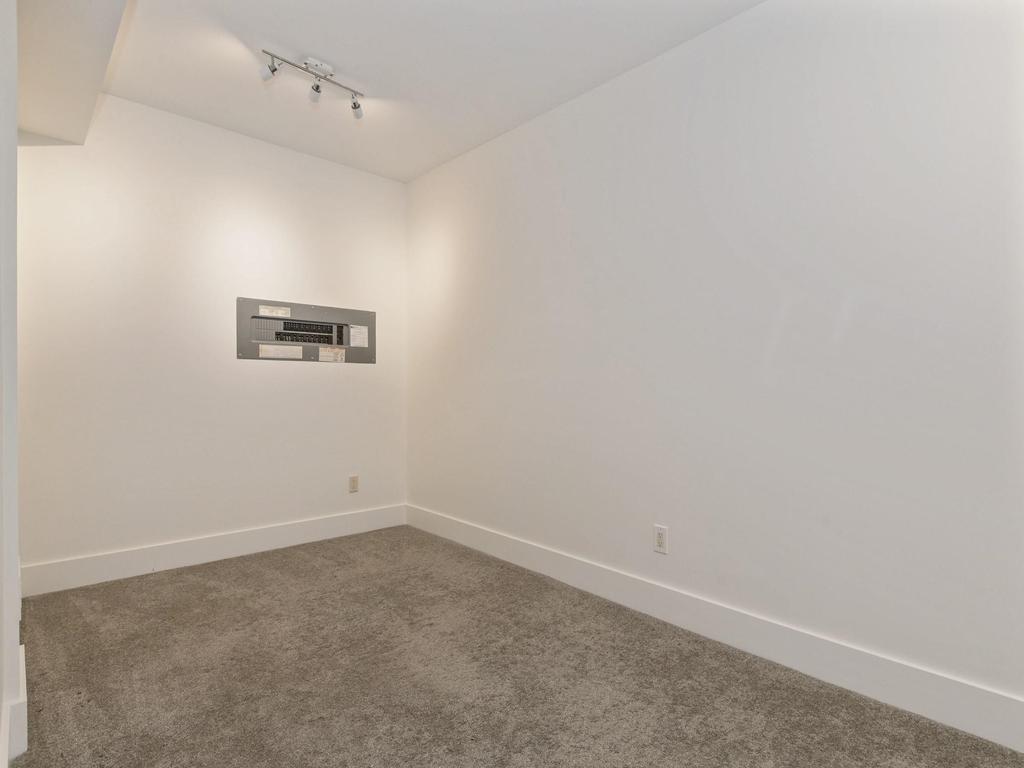 Listing Image for R3077561