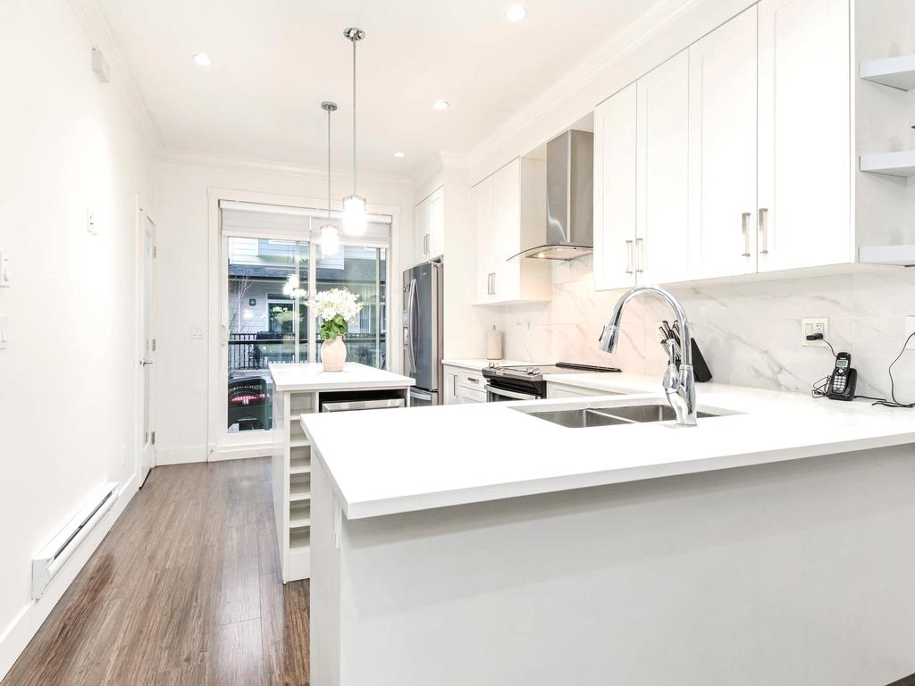 Listing Image for R3077584