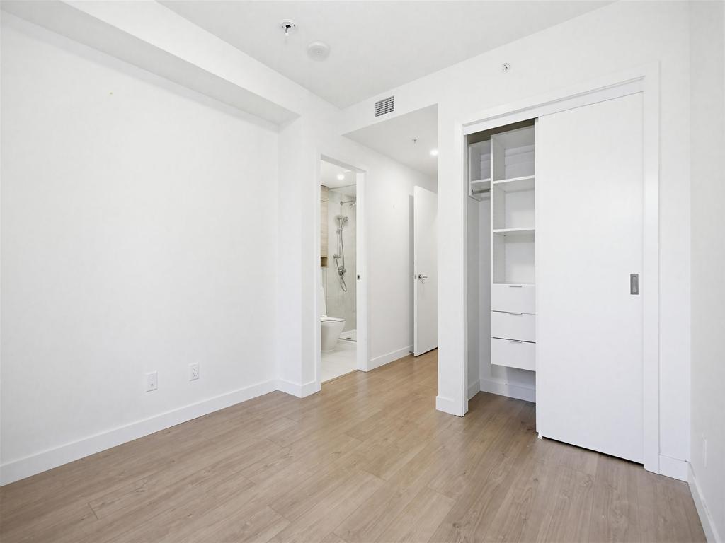 Listing Image for R3077599