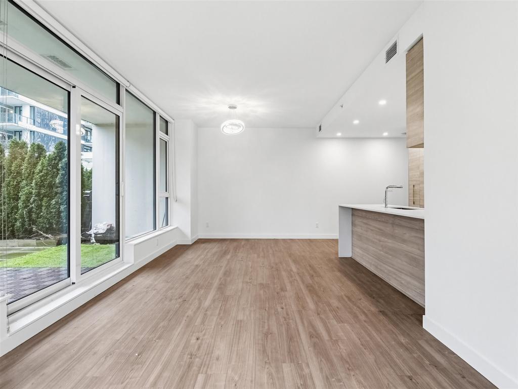 Listing Image for R3077599