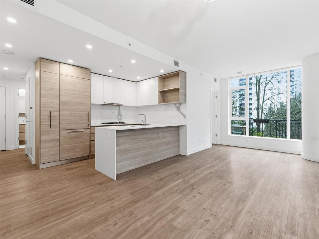 Listing Image for R3077599