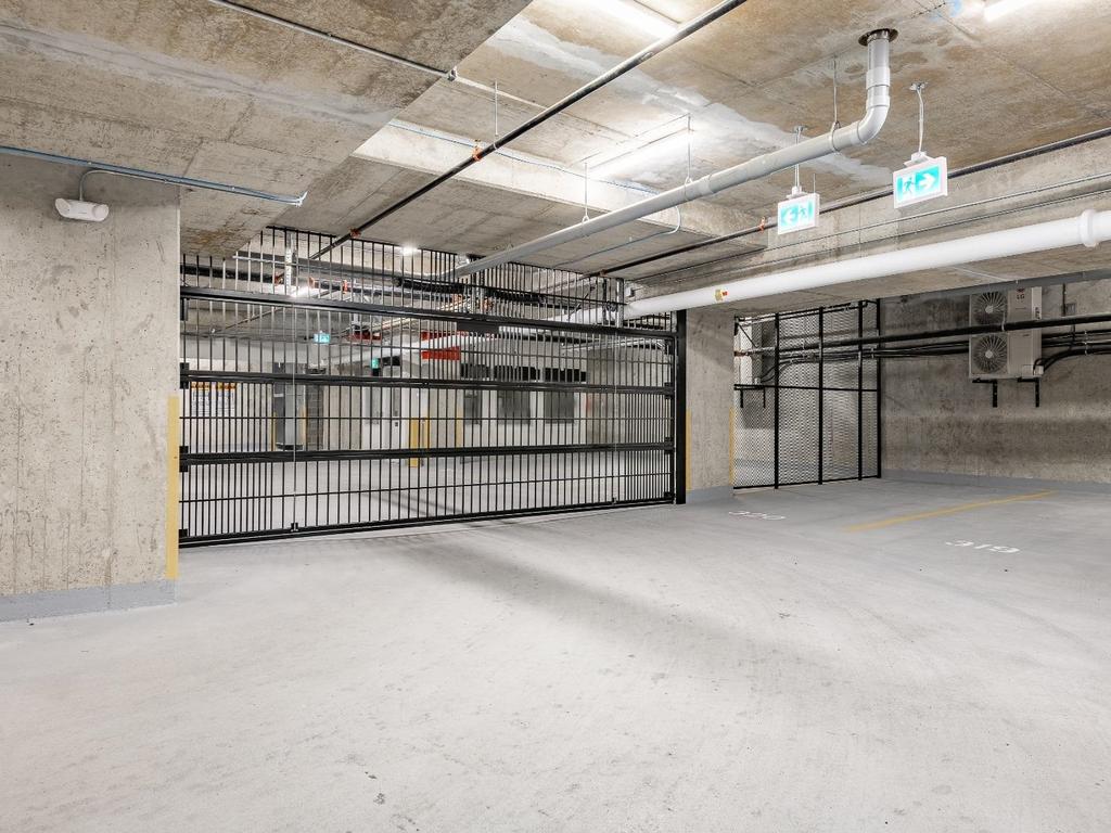 Listing Image for R3078054