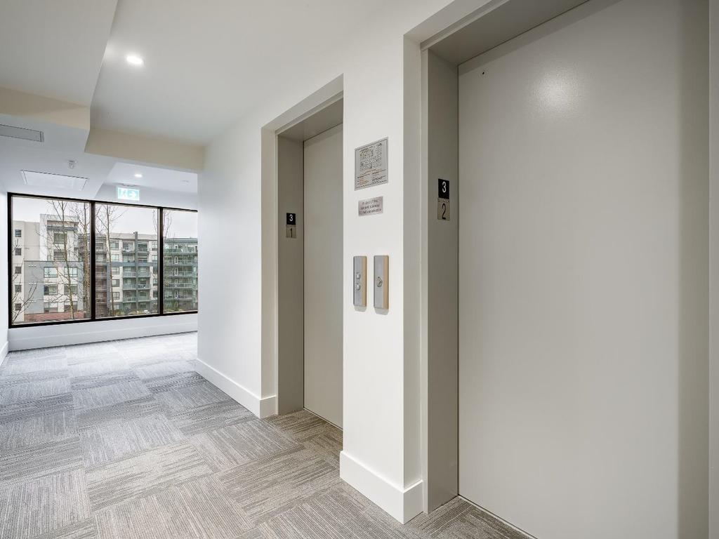 Listing Image for R3078054