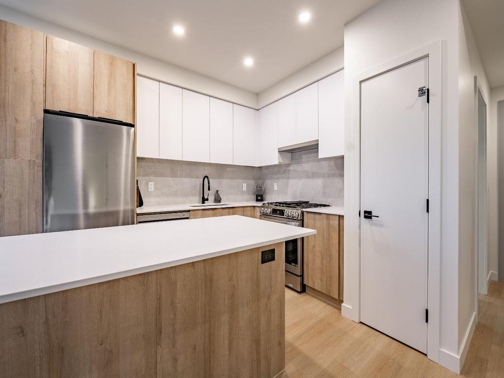 Listing Image for R3078054