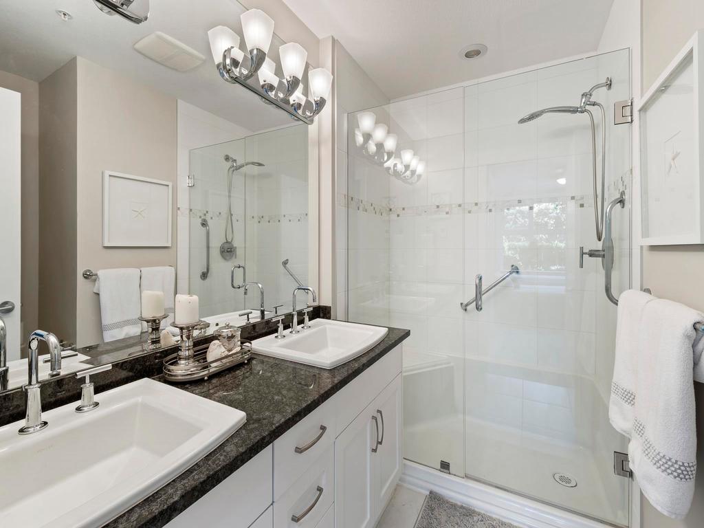 Listing Image for R3078084