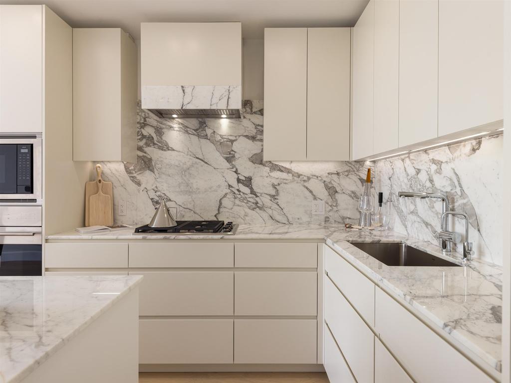 Listing Image for R3078104