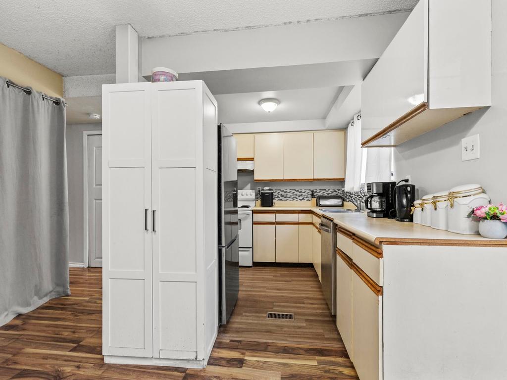 Listing Image for R3078113