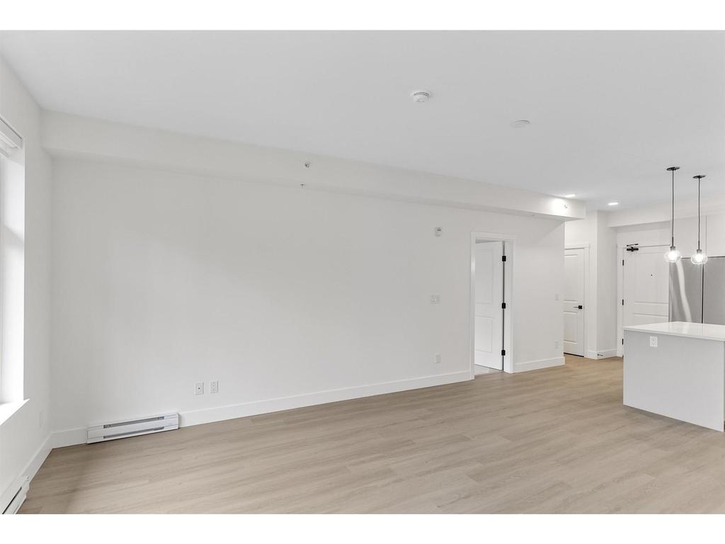 Listing Image for R3078136