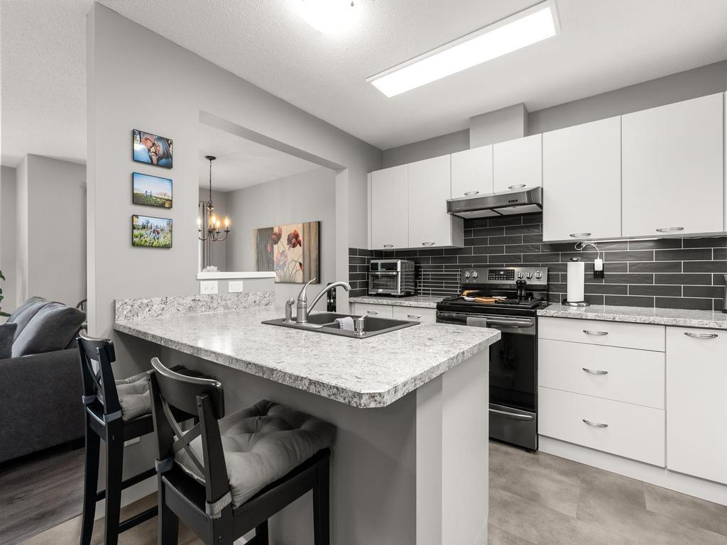 Listing Image for R3078152