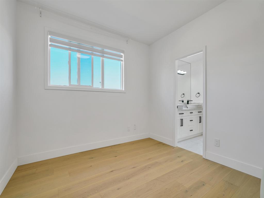 Listing Image for R3078166