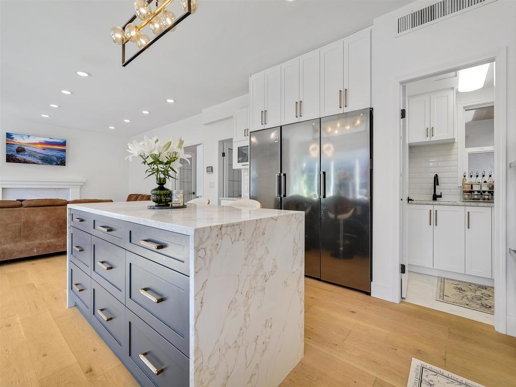 Listing Image for R3078166