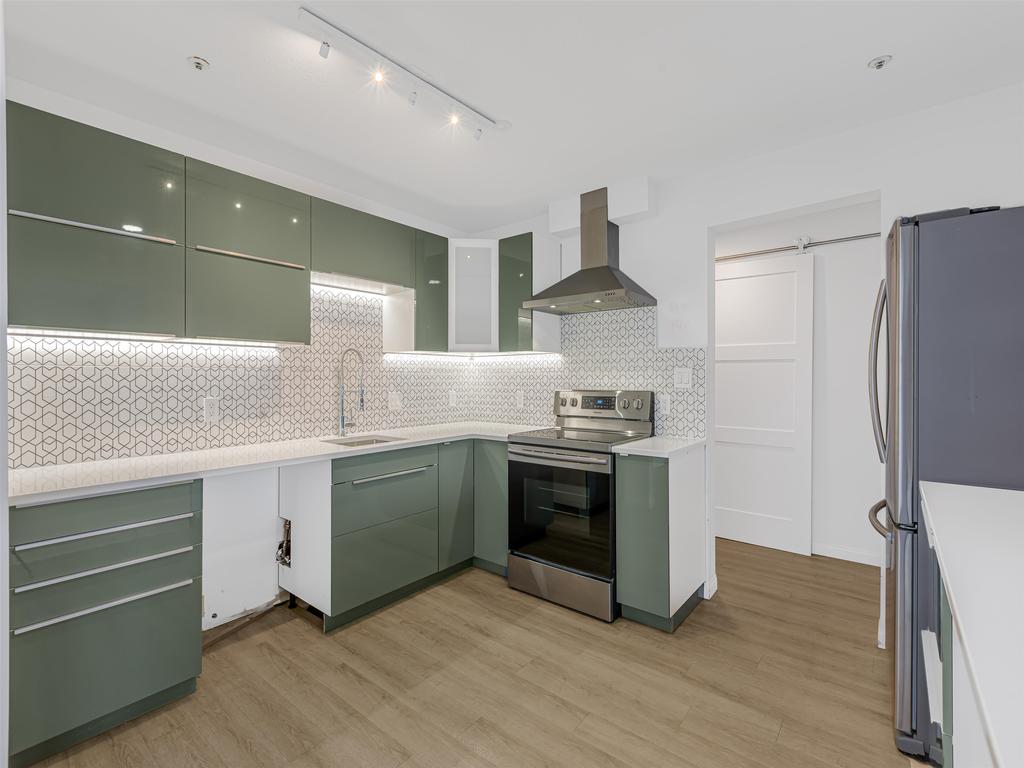 Listing Image for R3078168