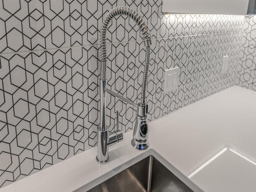 Listing Image for R3078168