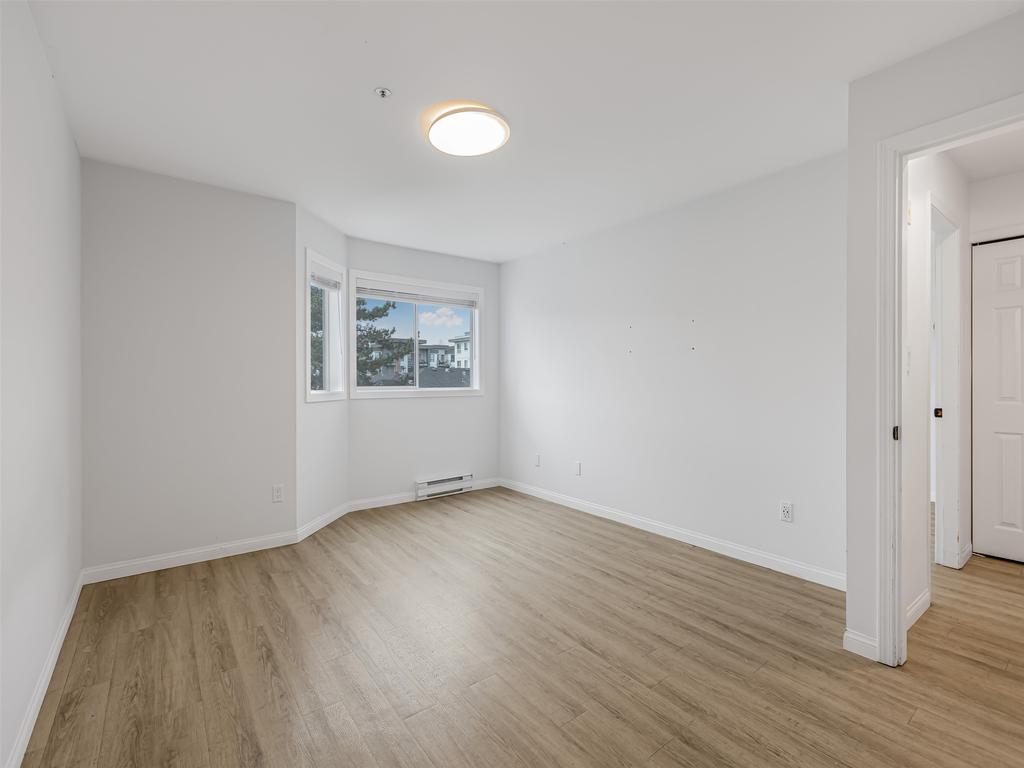 Listing Image for R3078168