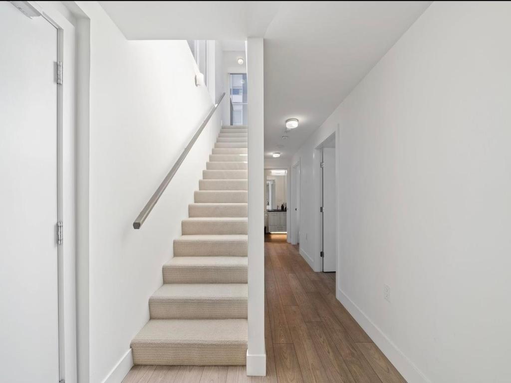 Listing Image for R3078173