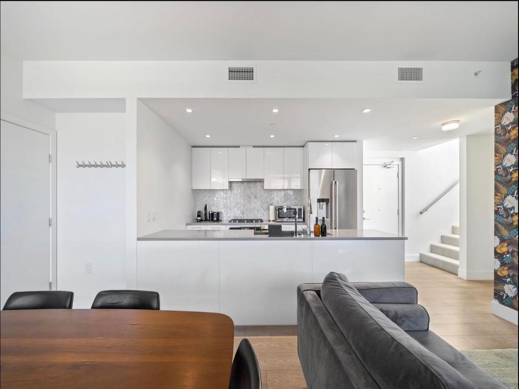 Listing Image for R3078173