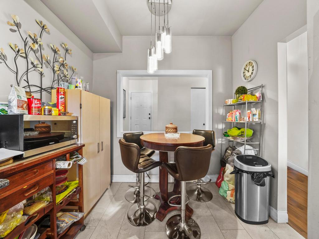 Listing Image for R3078243