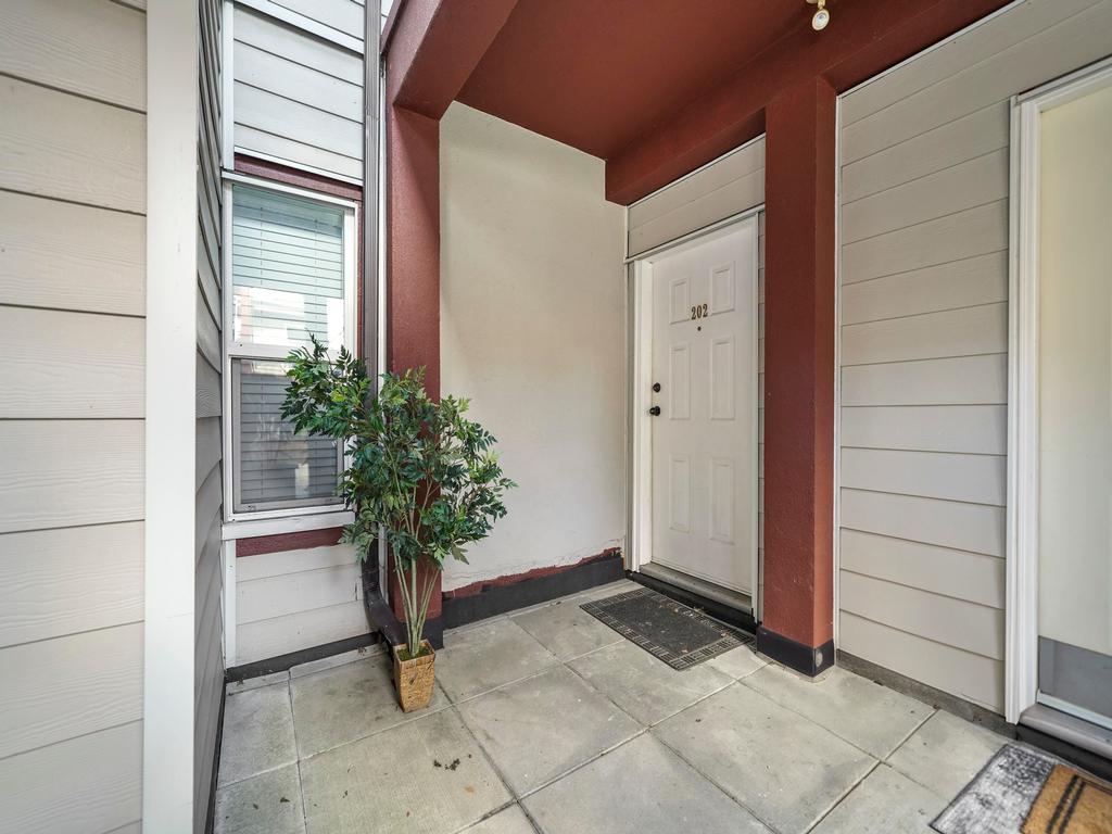 Listing Image for R3078243