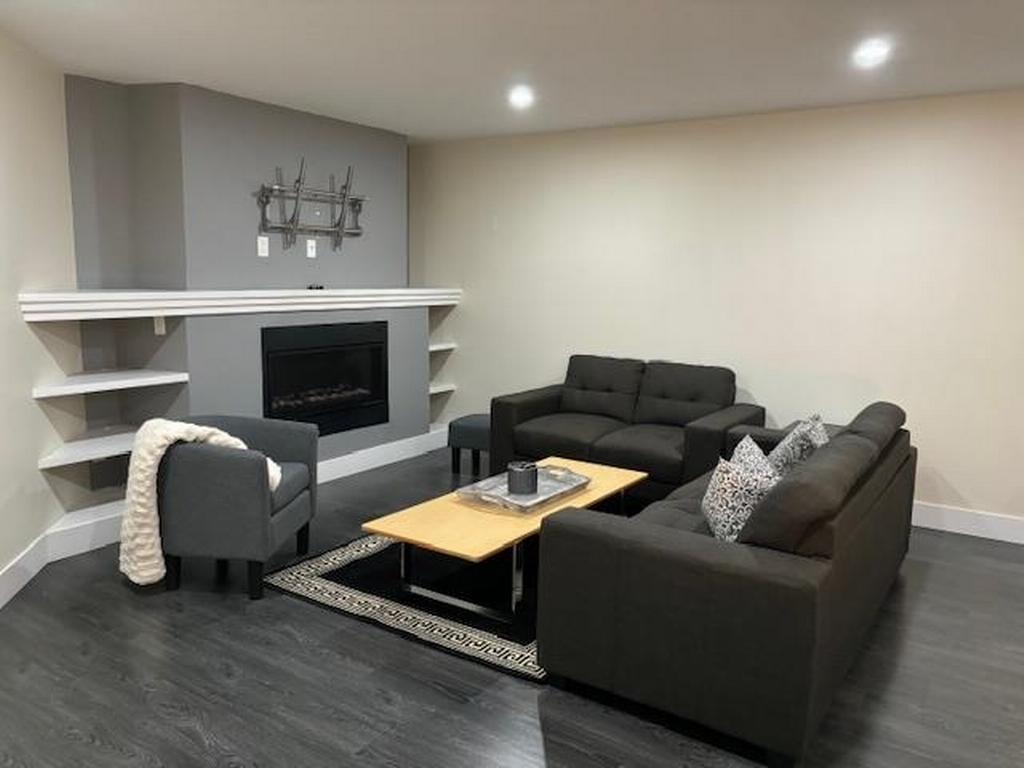 Listing Image for R3078256