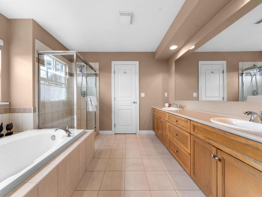 Listing Image for R3078293