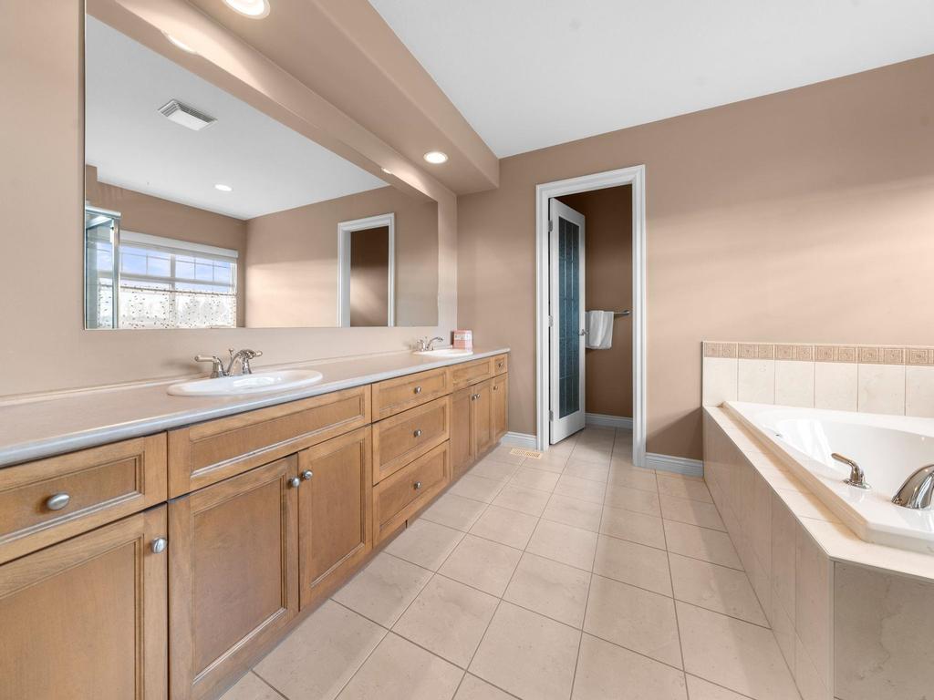 Listing Image for R3078293