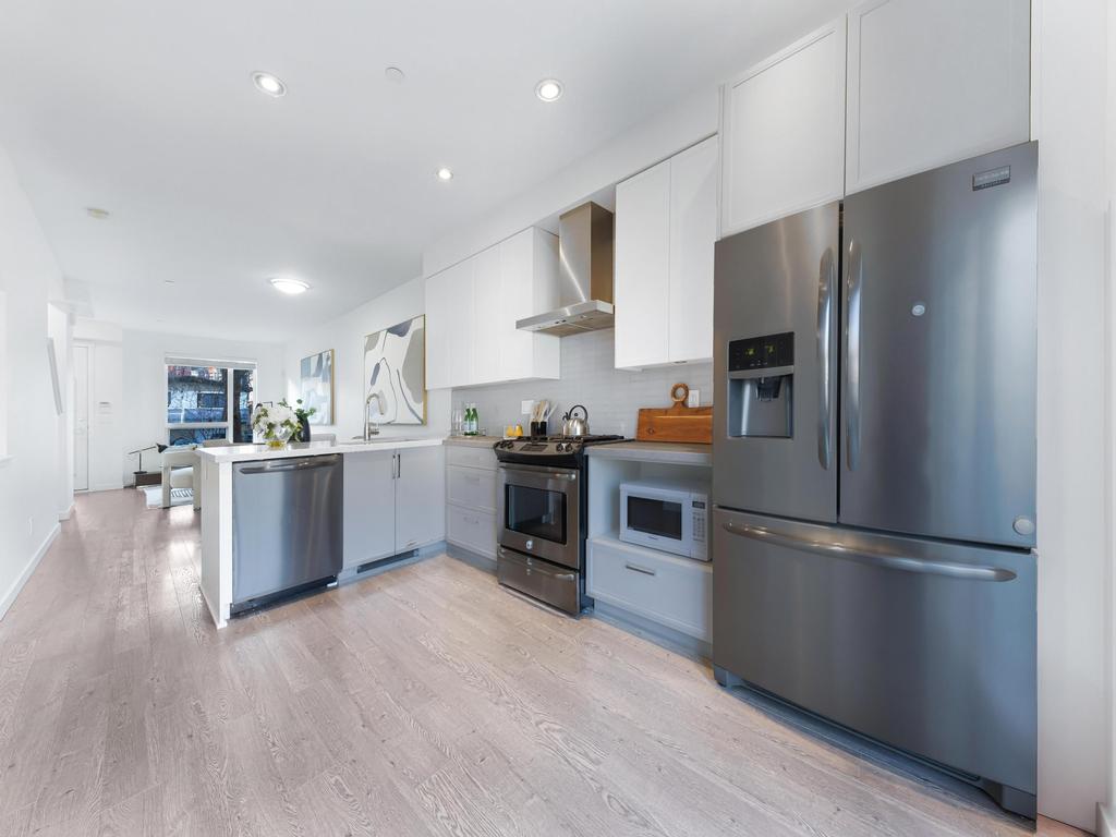 Listing Image for R3078358