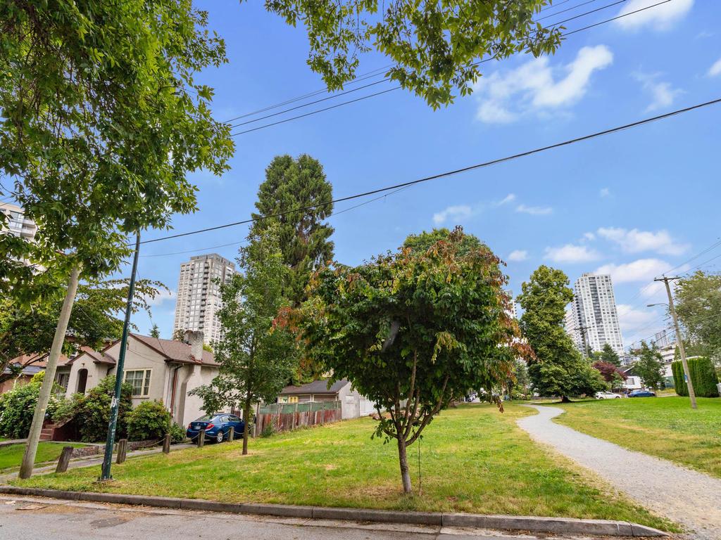 Listing Image for R3078429