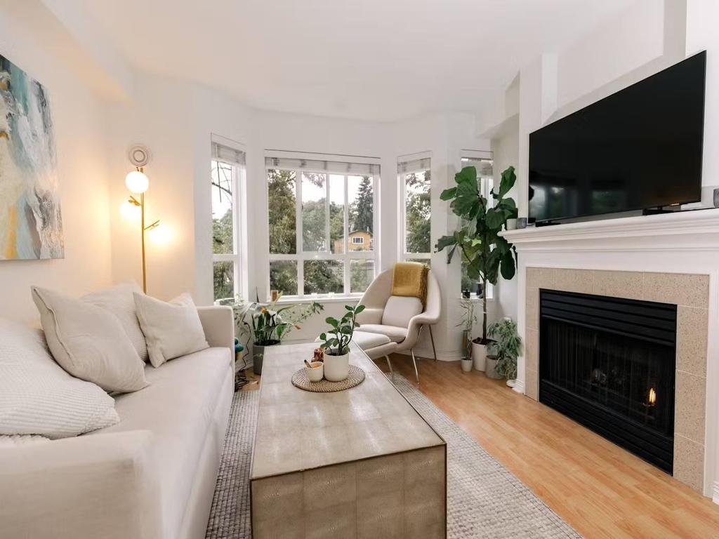 Listing Image for R3078483