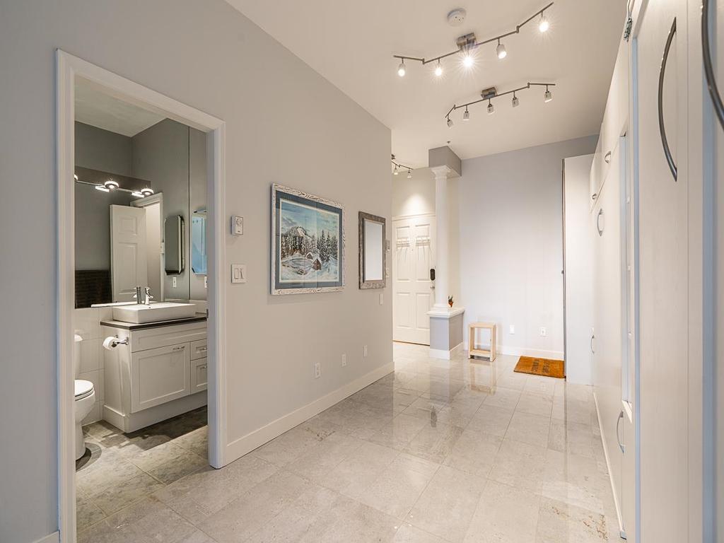 Listing Image for R3078593