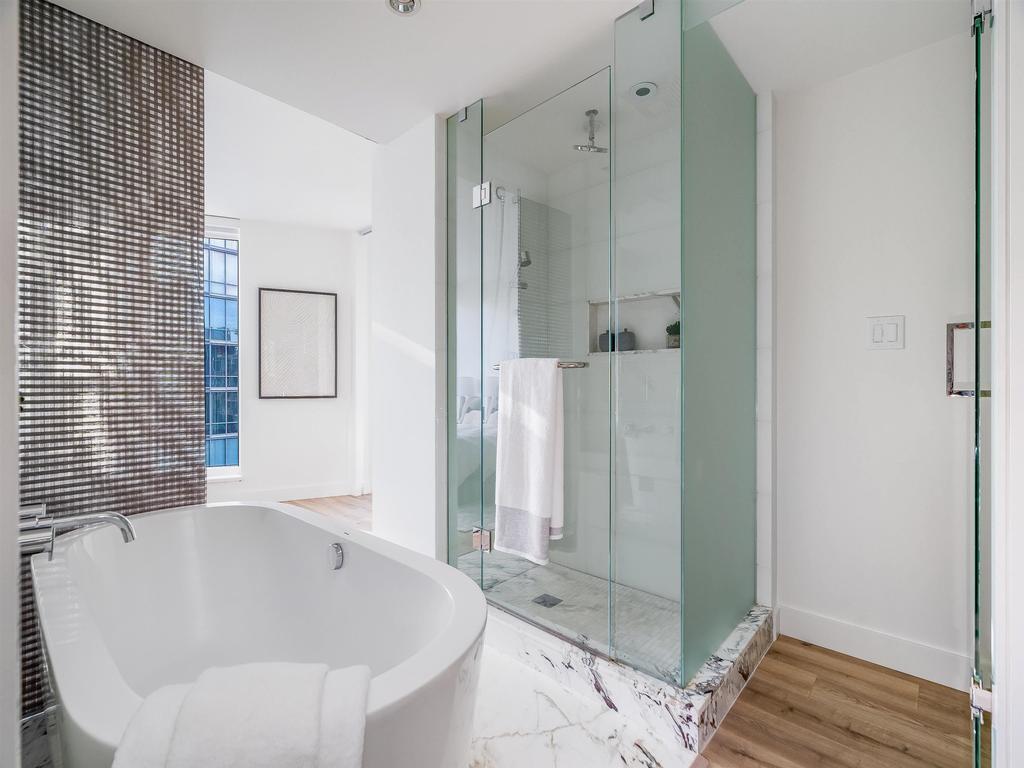 Listing Image for R3078626