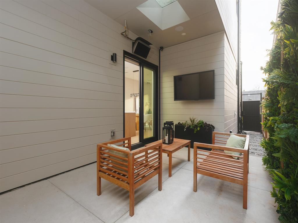 Listing Image for R3078654