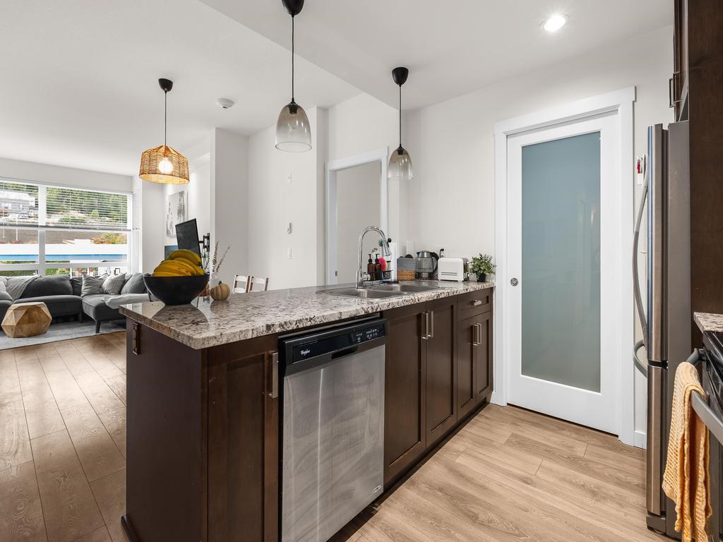 Listing Image for R3078682