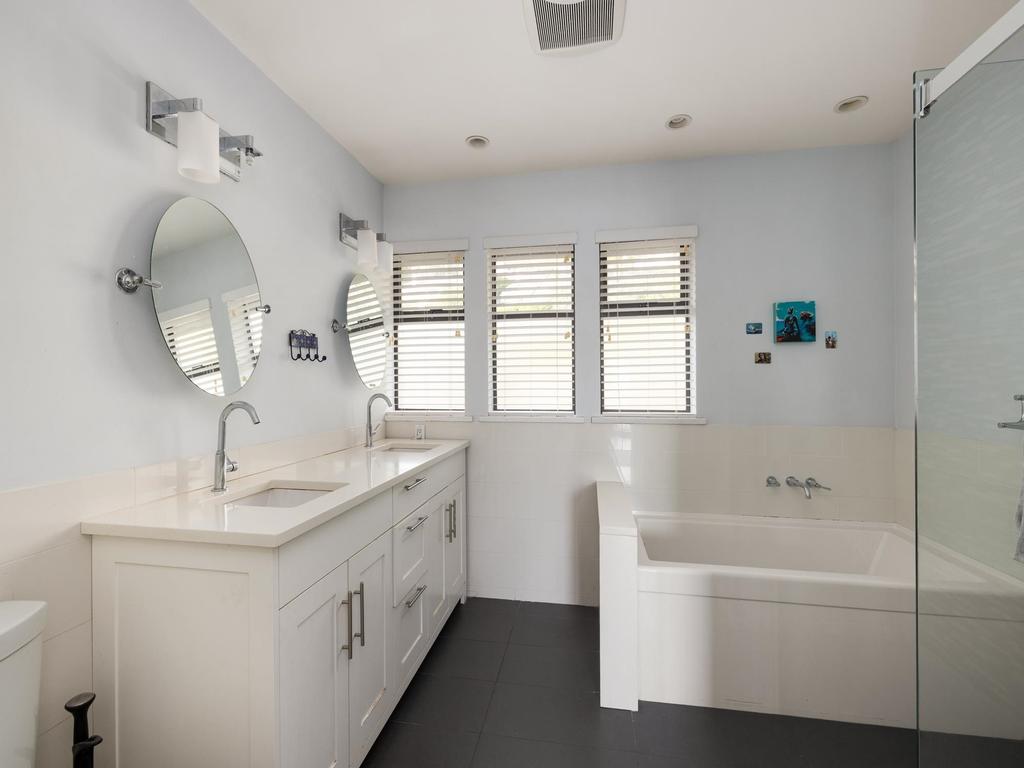 Listing Image for R3078705