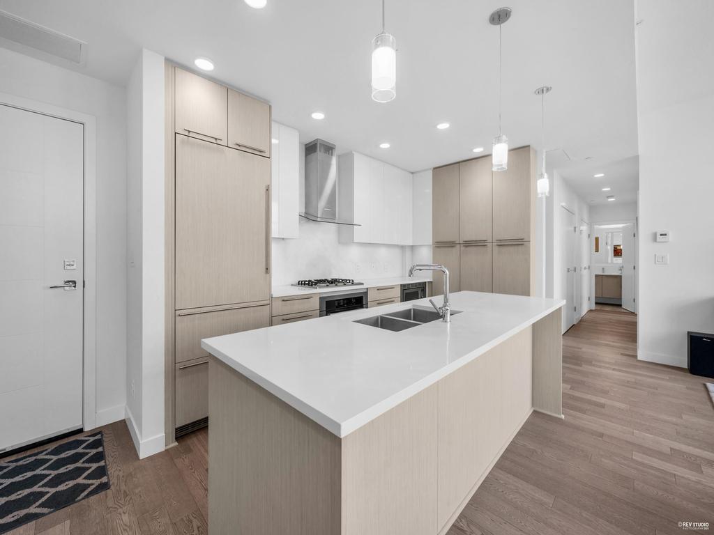 Listing Image for R3078756