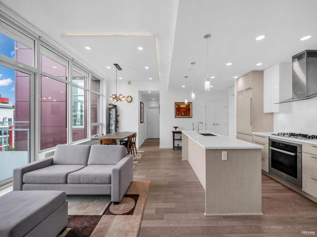 Listing Image for R3078756